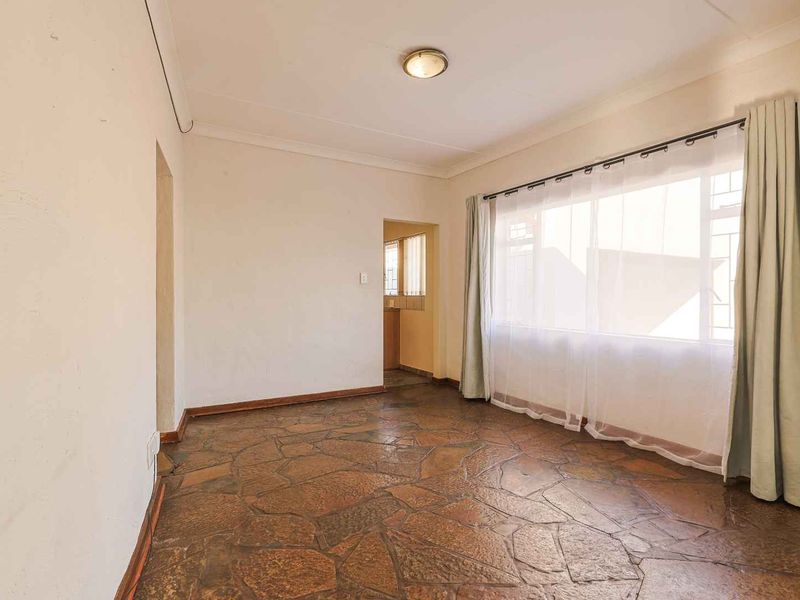 3 Bedroom Family Home in the Heart of Murrayfield - Photo 5
