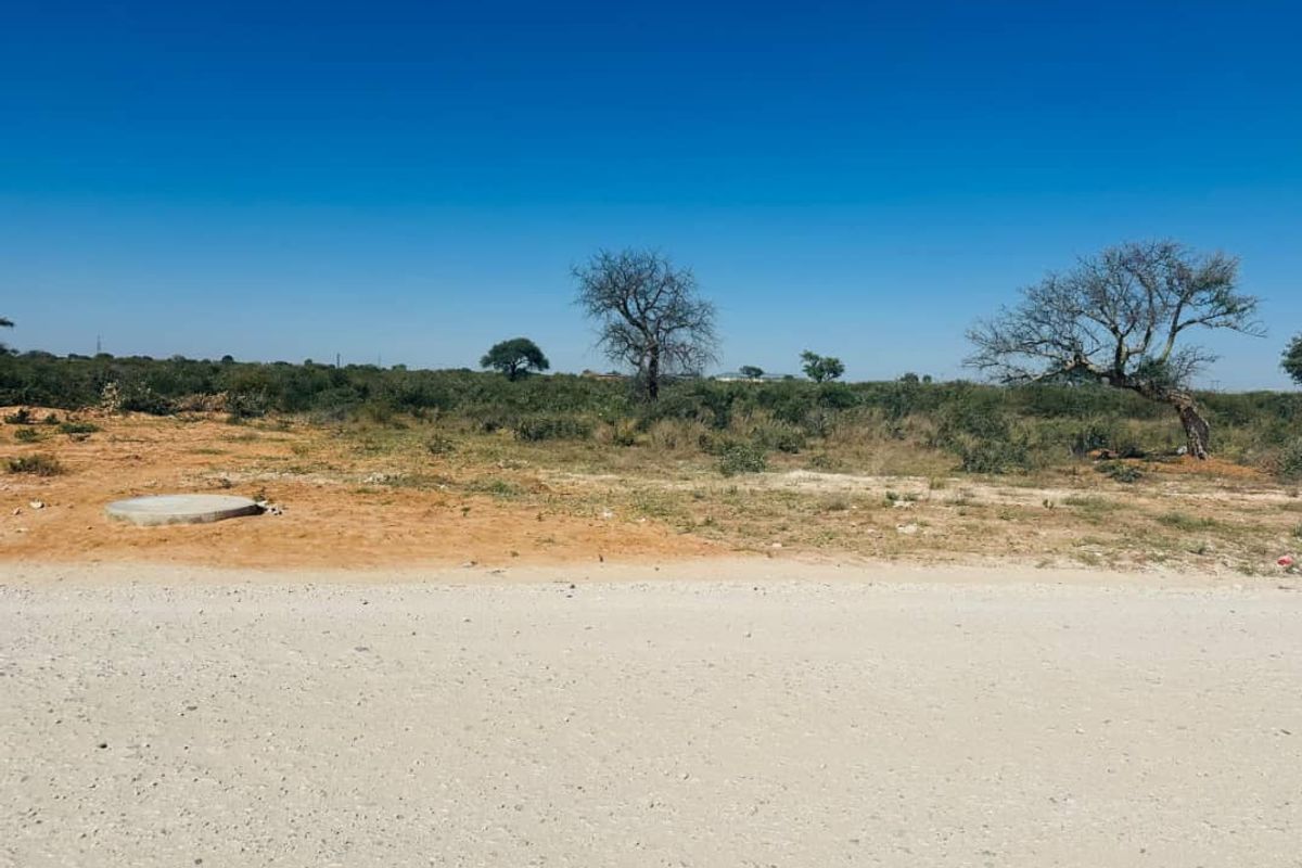 "Prime Rundu Land: Your Business's New Beginning!" - Photo 3