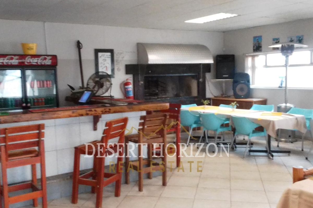 HENTIES BAY, CENTRAL | PUB AND GRILL FOR SALE - Photo 5