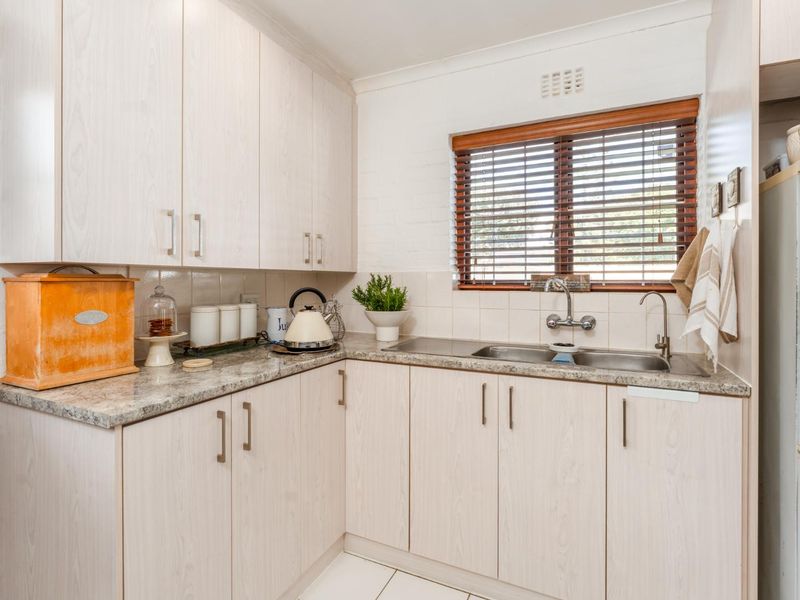 Home is where the heart is—and this one’s got plenty of it. - Photo 9