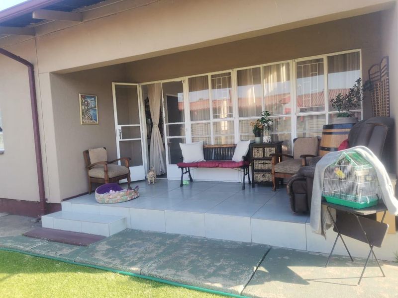 3 Bedroom House For Sale in Vanderbijlpark SE1 - Photo 6