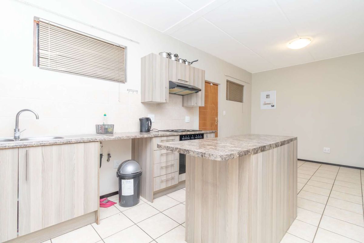 Prime Randpark Ridge: Modern Comfort Meets Convenience! - Photo 5