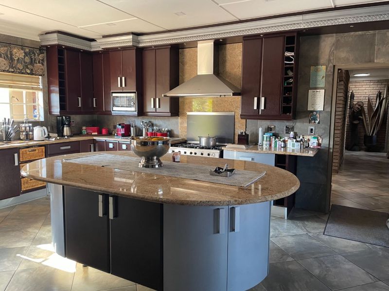 10 hectare Property For Sale - Photo 4