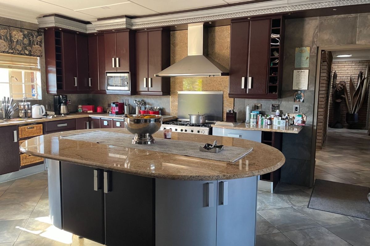 10 hectare Property For Sale - Photo 4