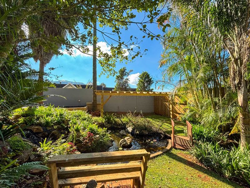 Prestigious 5 Bedroom Family Estate Home with Flatlet in Oak Park - Photo 6