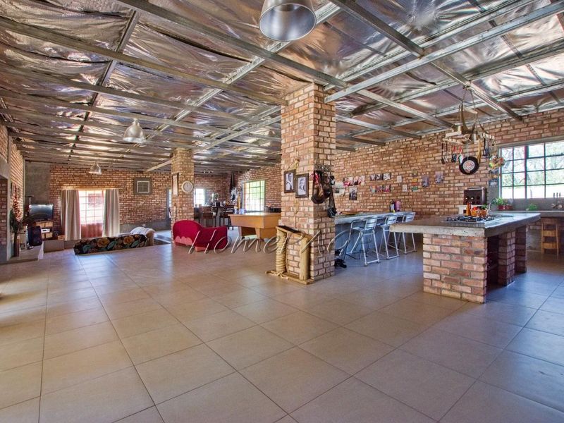 Omaruru;  Spacious 3 Bedr Home is for Sale - Photo 9