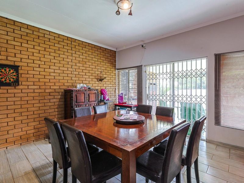 Energy-Efficient 3 Bedroom Home in Garsfontein.

This neat and well-maintained 3-bedroom home offers comfortable family living with the added benefit of excellent energy efficiency. Designed for practicality and easy entertaining, it’s the perfect mo - Photo 8