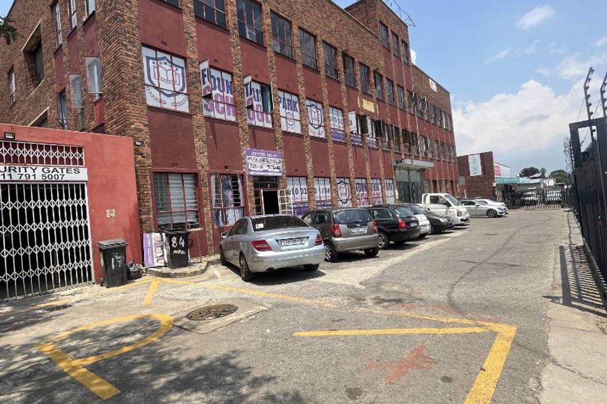 High-Yield Commercial Investment | Fountainbleau, Randburg – R12.5M - Photo 2