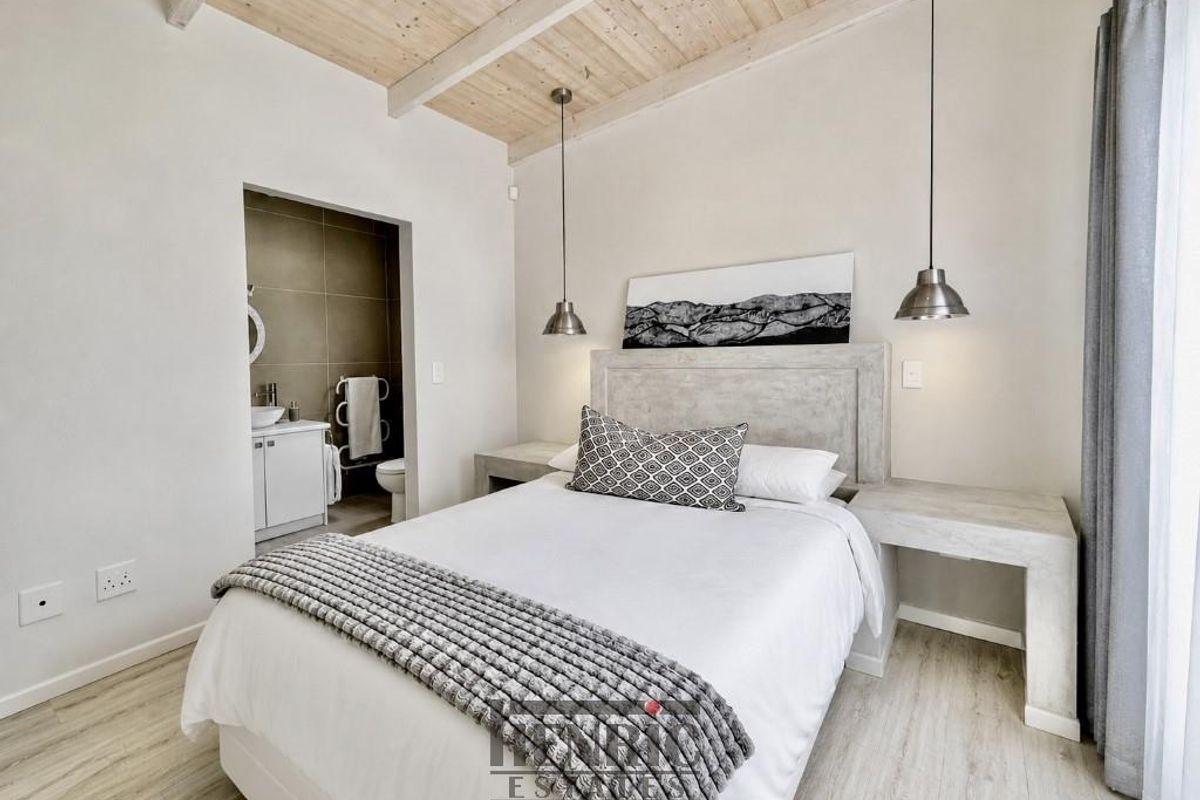 Truly one of the most stylish, elegant, and practical homes in Kramersdorf - Photo 4