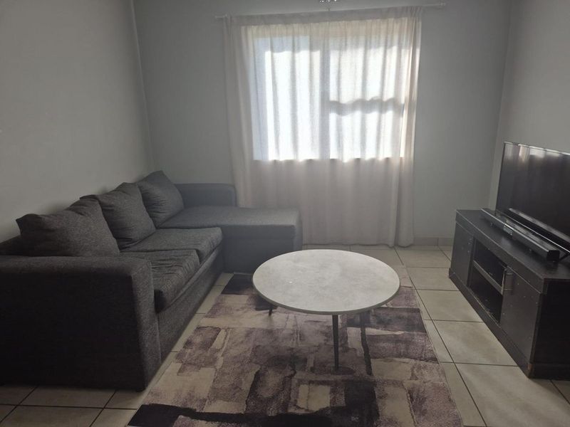 Apartment - Proteas @Clayville R 620 000 - Photo 5