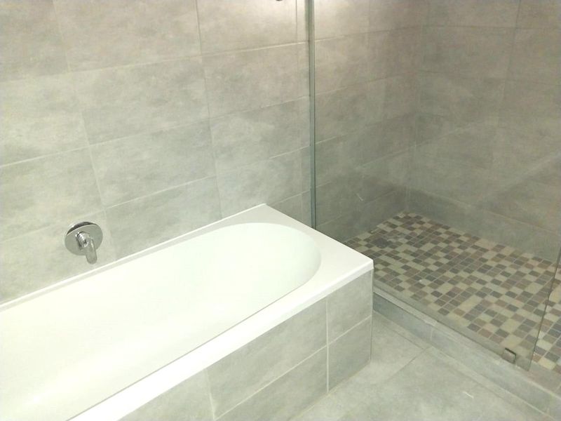 UPPER FLOOR 2 BEDROOM UNIT WITH BALCONY NOW AVAILABLE TO RENT IN OLYMPUS - Photo 8