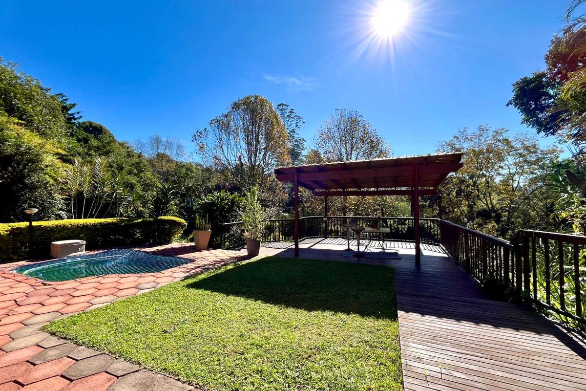 Hidden Gem in Assagay – Spacious Freestanding Home with Cottage & Scenic Views - Photo 2