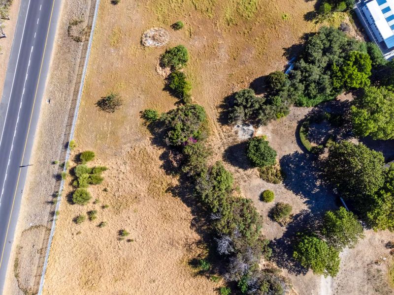 A Rare Opportunity to secure Prime Land in Constantia. - Photo 9