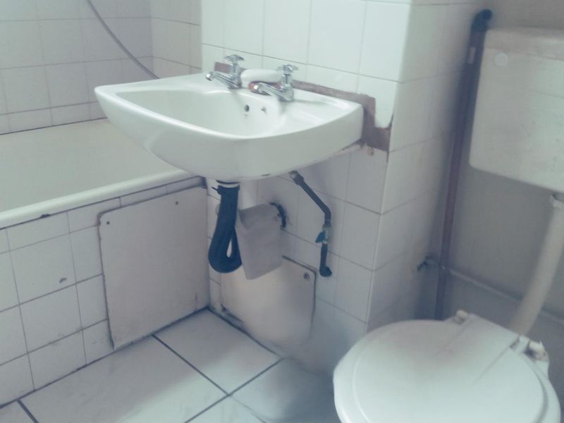 3.5 Bedroom In Umbilo - Photo 10