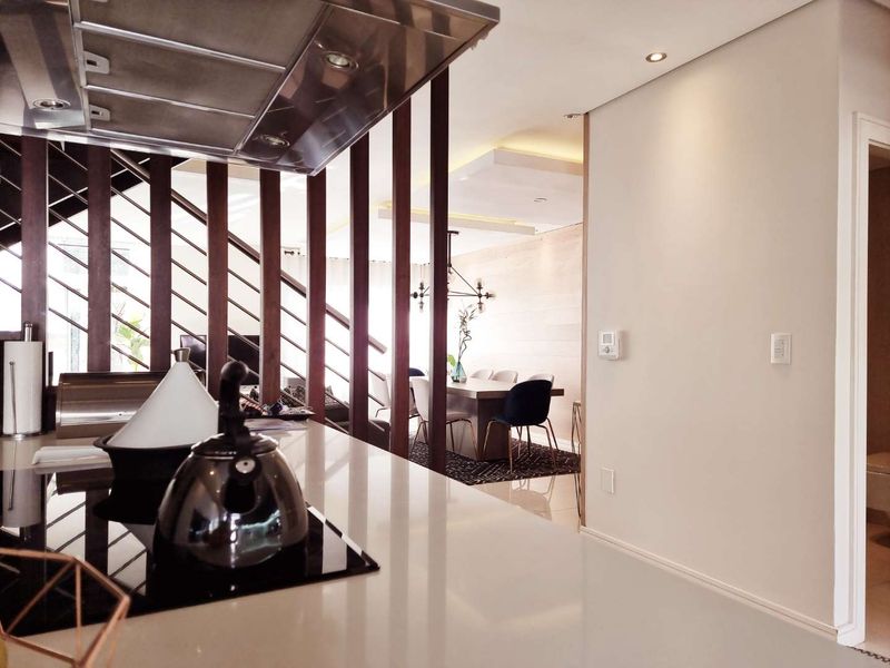 Your Dream Family Home on Bryanston Drive! - Photo 3