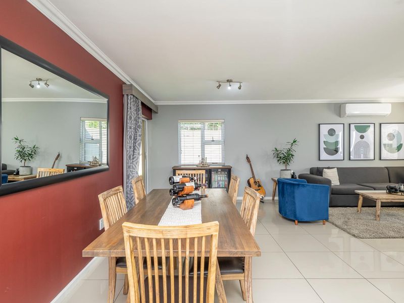 Modern 3 Bedroom Townhouse to Rent in 24-Hour Manned Camelot Estate, Zonnendal Kraaifontein - Photo 8