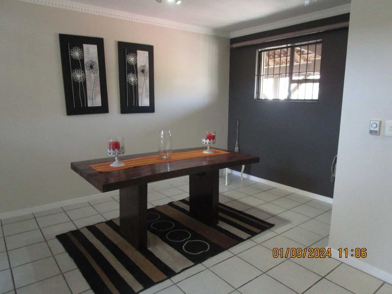 STUPENDOUS FULLY FURNISHED 3 BED APARTMENT IN THE ICONIC COMPLEX 77 GRAYSTON - Photo 9