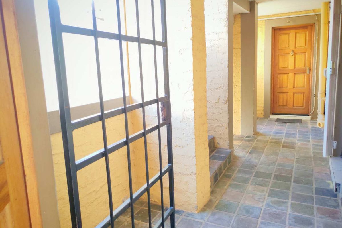 "Modern Comfort & Security in a 3-Bedroom Haven!" - Photo 3