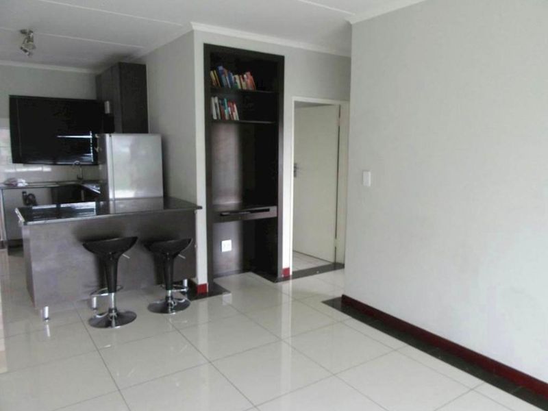 2 Bedroom Apartment for Sale in Noordwyk - Midrand. - Photo 5