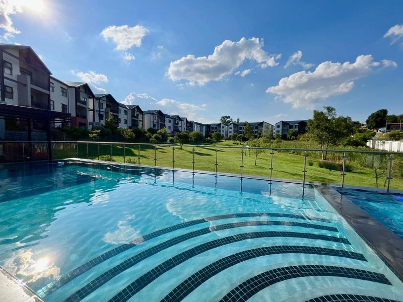 Live in Style at Orchid Ridge: Ground-Floor Delight! - Photo 6