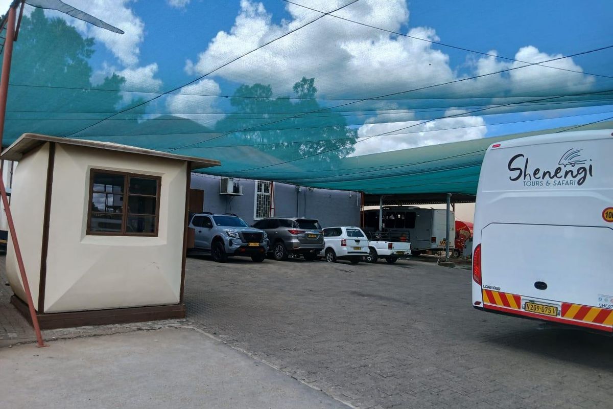 Well Located Centre Part of Town - Commercial - Business N$13 200 000 - Photo 2