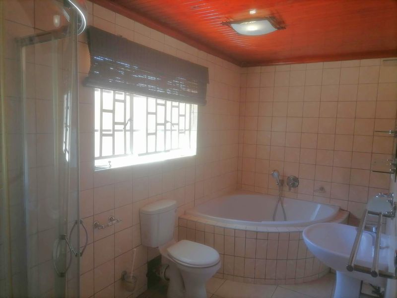 Ondangwa - Oluno Perfect Family Home For Sale - Photo 9