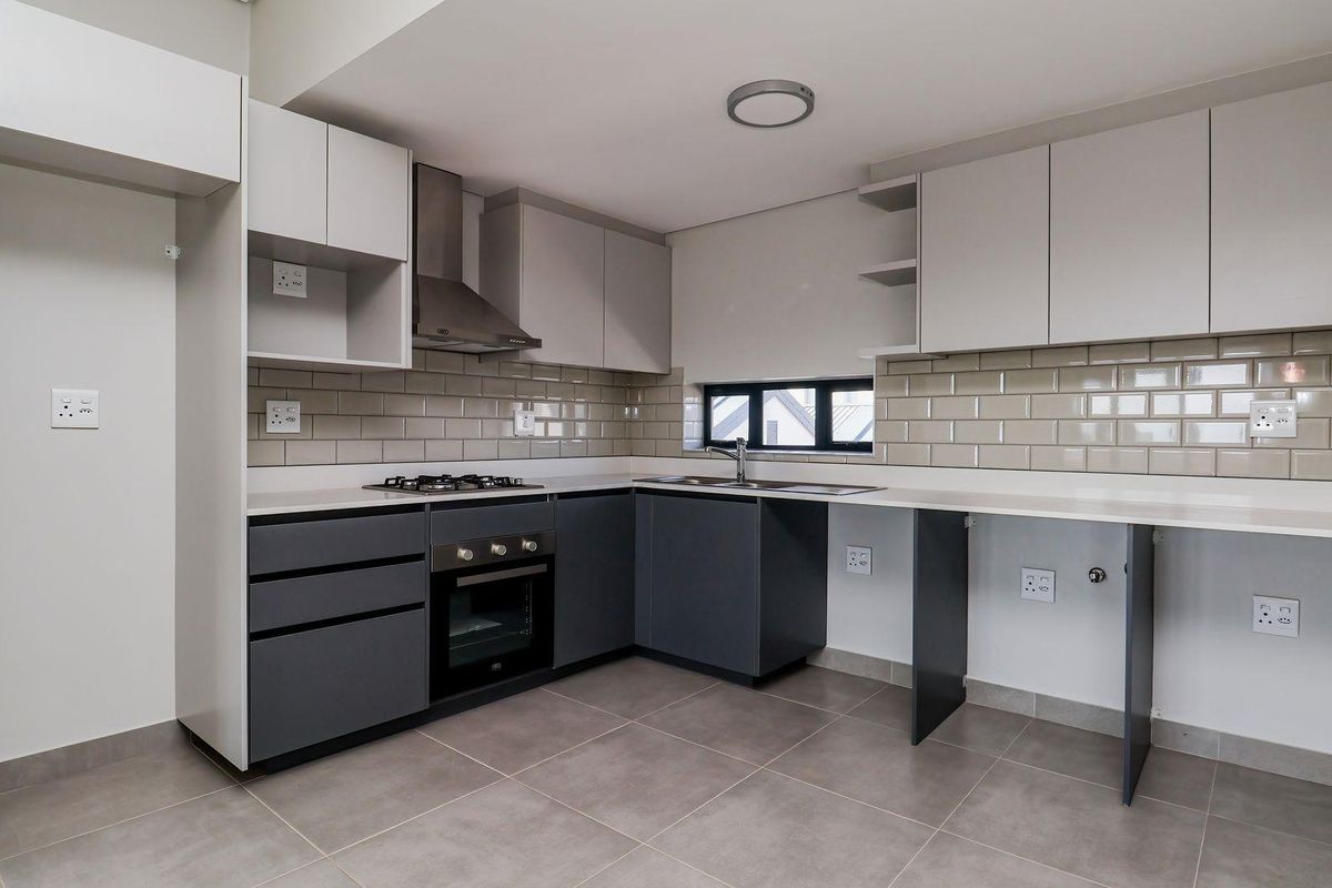 Discover your peaceful retreat at Hartland estate - Photo 5