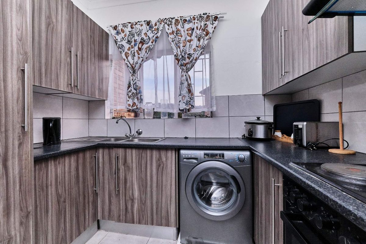 Calling All Investors and First Time Home Owners! - Photo 5