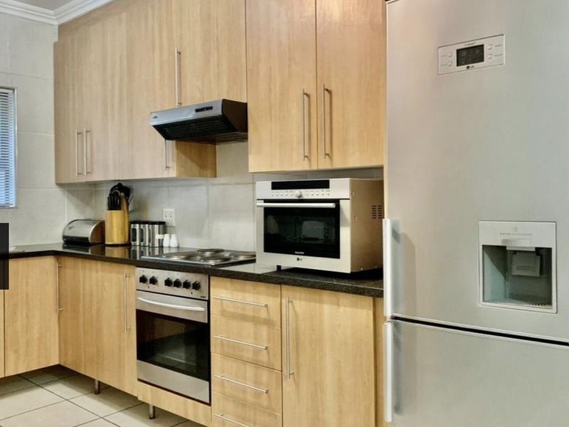 SPACIOUS  EXECUTIVE 2 BED 2 BATH FULLY FURNISHED TOWNHOUSE MORNINGSIDE - Photo 7
