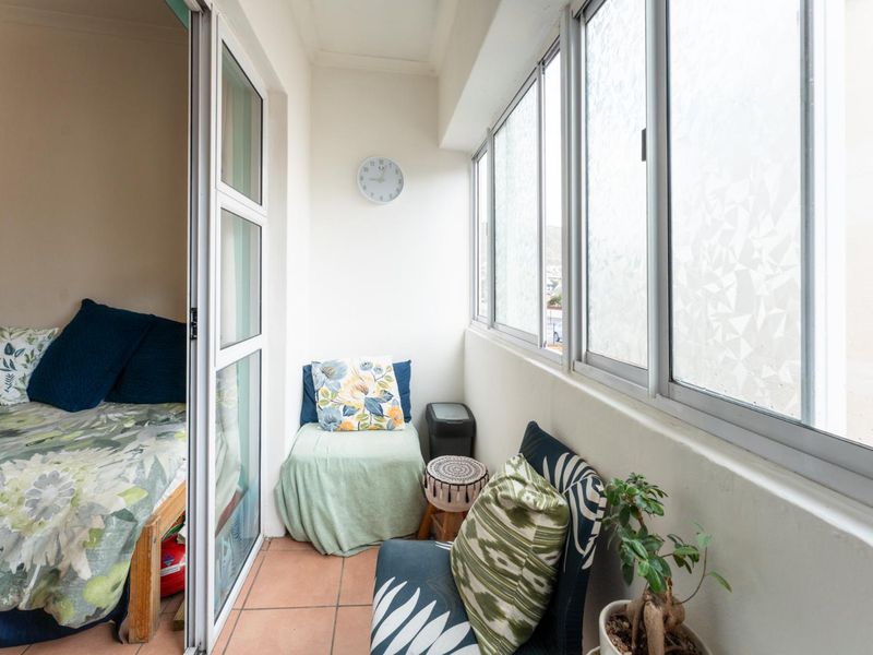 2 Bedroom Apartment Secure Parking - Photo 8