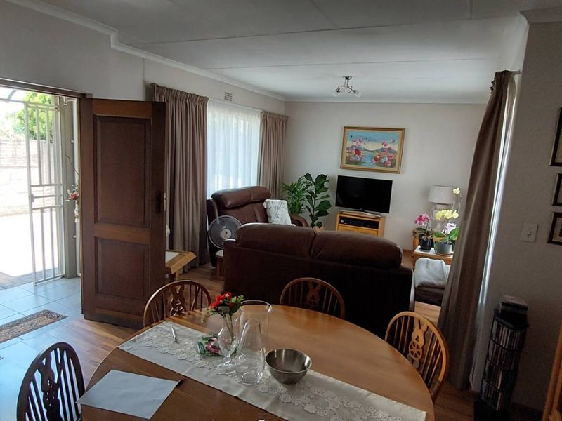 Estate living in style - Photo 2