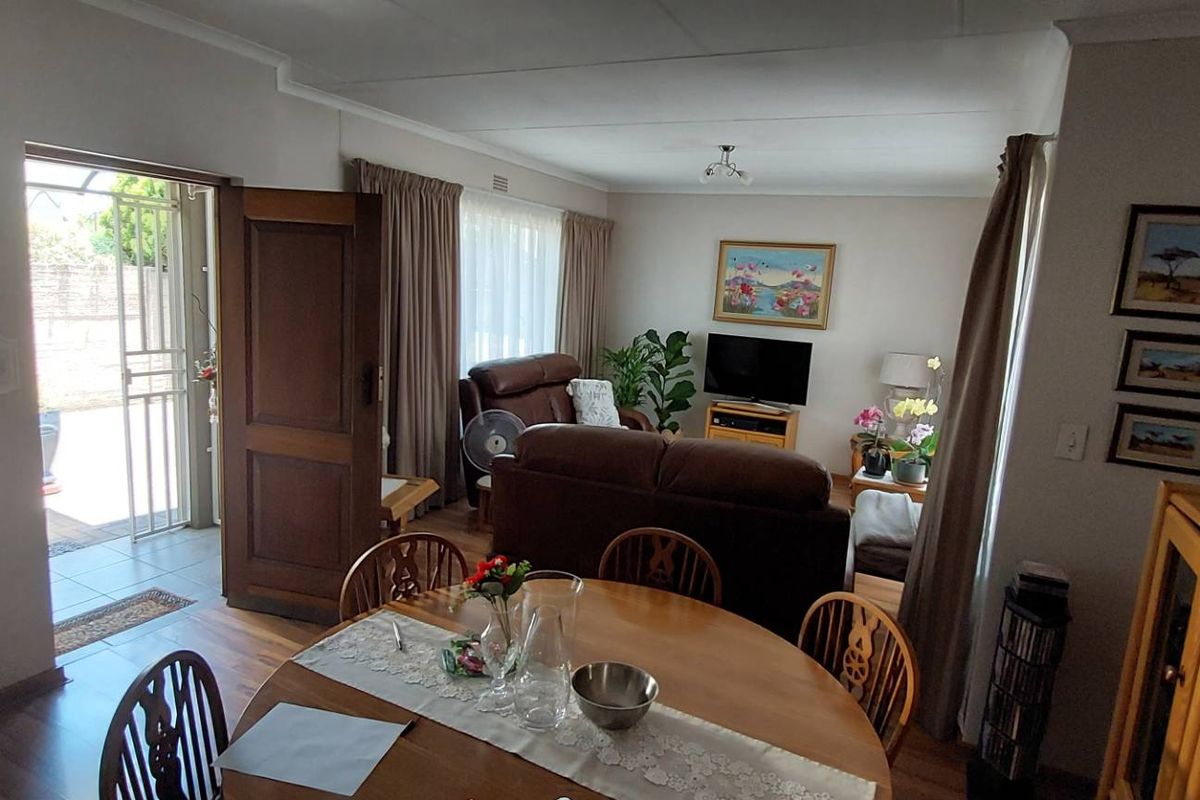 Estate living in style - Photo 2
