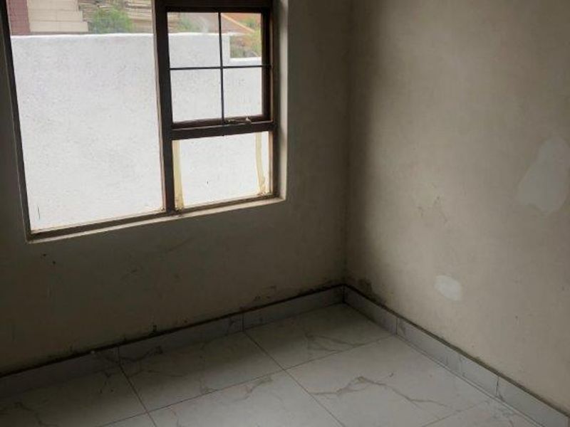 3 bedrooms house for sale in Soshanguve M - Photo 8