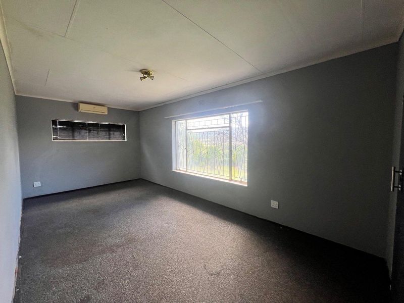 Family Home to Rent - Photo 8