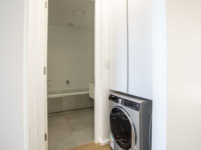New Two-Bedroom Ground-Floor Apartment in Val de Vie Vivante Village at Val de Vie Estate - Photo 10