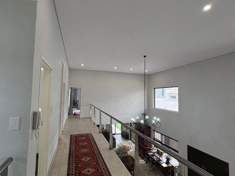 Avis- For Sale- N$8 200 000 - Photo 10