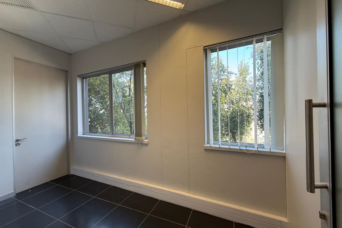 Prime Office Space Available for Lease at Sandown Mews - Photo 5