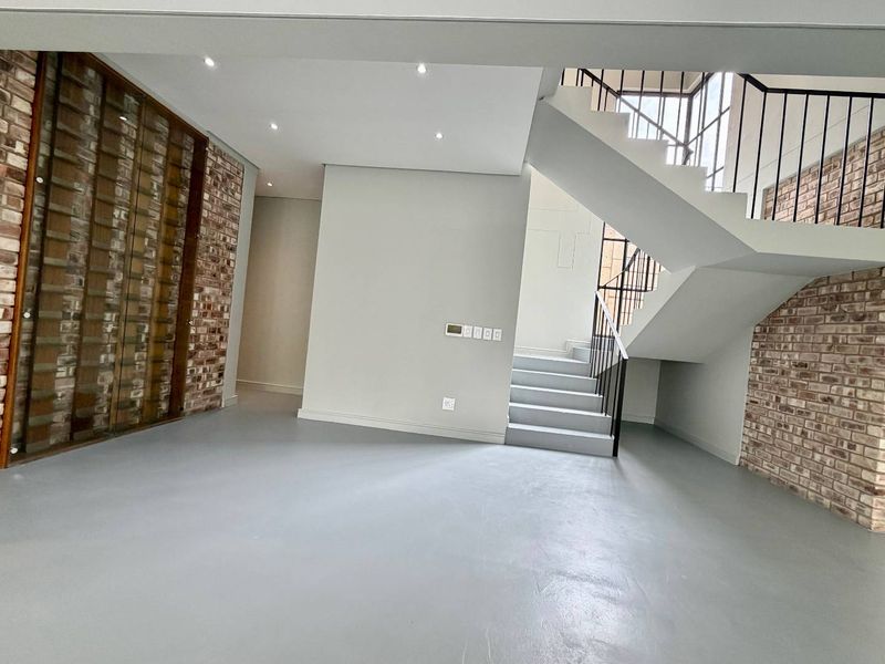 4 Bedroom House For Sale in Auasblick - Photo 6