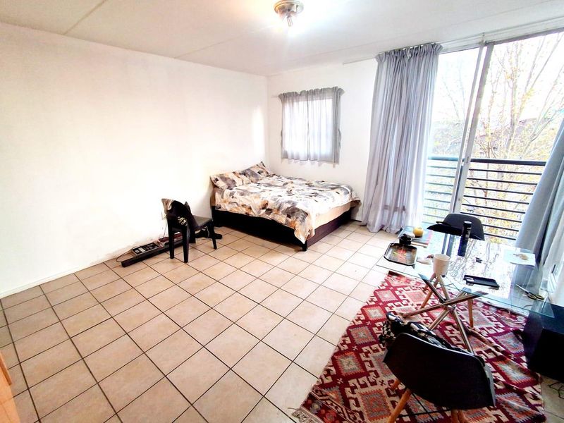 Grasp this ideal investment for student accommodation with substantial rental income! - Photo 10