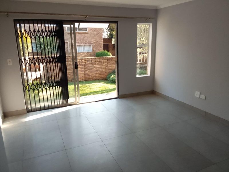 Your Perfect Home Awaits in Wilgeheuwel!  FOR RENT | R9 000 per Month - Photo 4