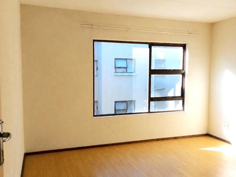 Vacant neat  apartment - Photo 7