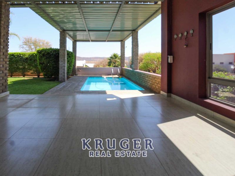 🏡 Exclusive Modern Home for Sale - Photo 4