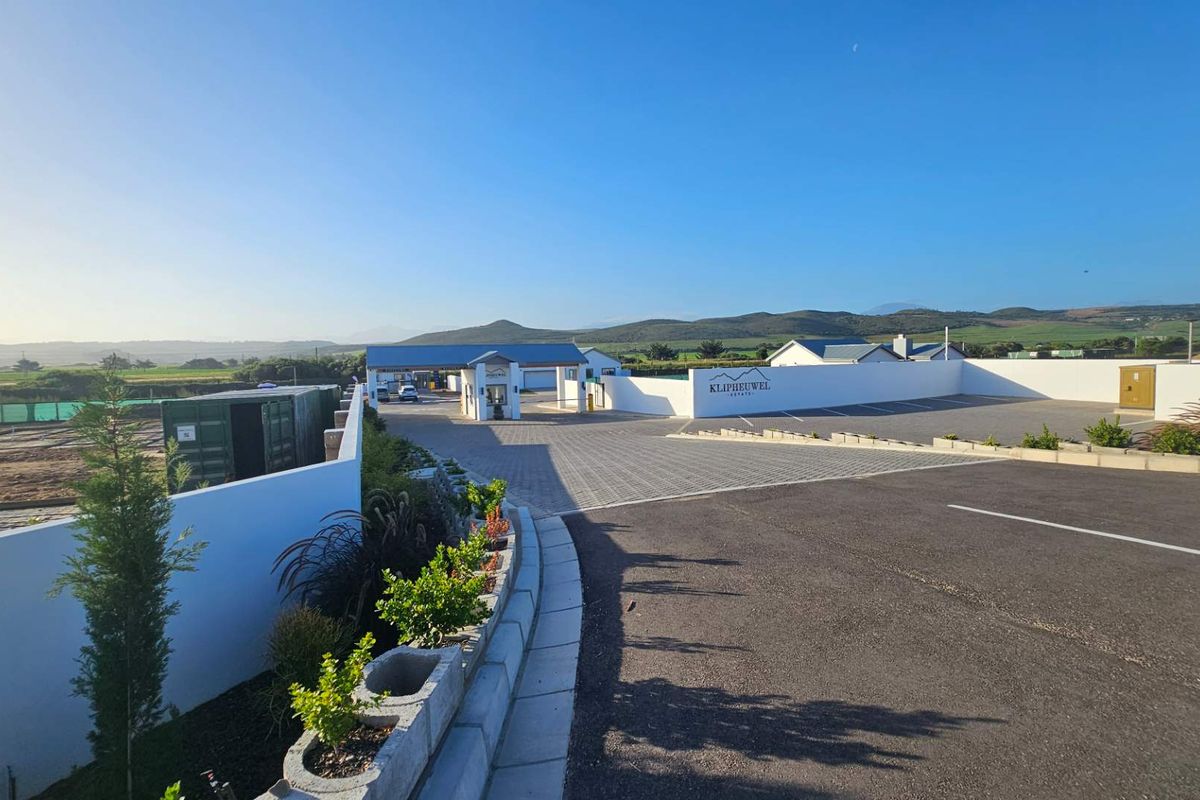 KLIPHEUWEL ESTATE - NEW DEVELOPMENT - Photo 5