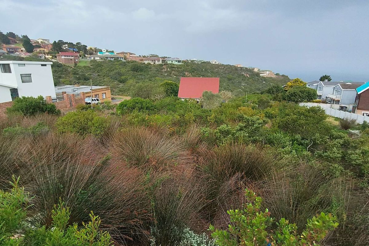 910m2 Vacant Land with Sea View in a Distance for Sale in Dana Bay - Photo 2