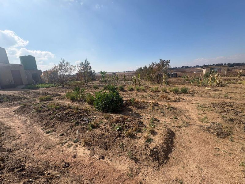 10 Hectares of Prime Land with Development Potential - Photo 8