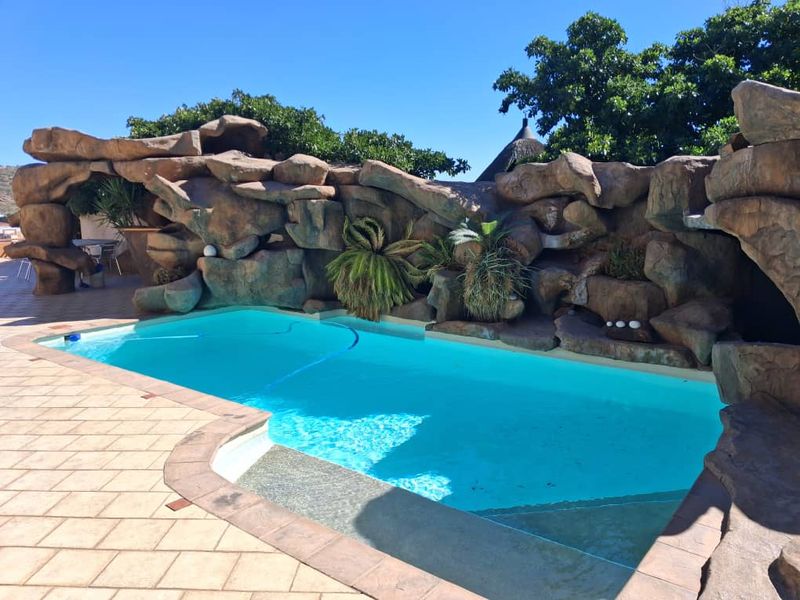 FOR SALE – EXCLUSIVE PROPERTY IN KLEIN WINDHOEK - Photo 3