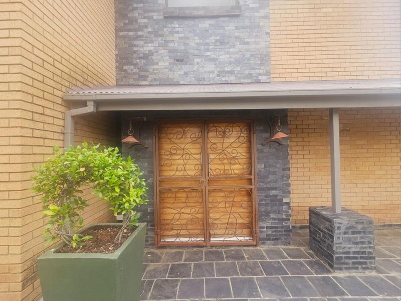 From Morning Coffee To Sunset Wine - This Porch Has It All - Photo 4