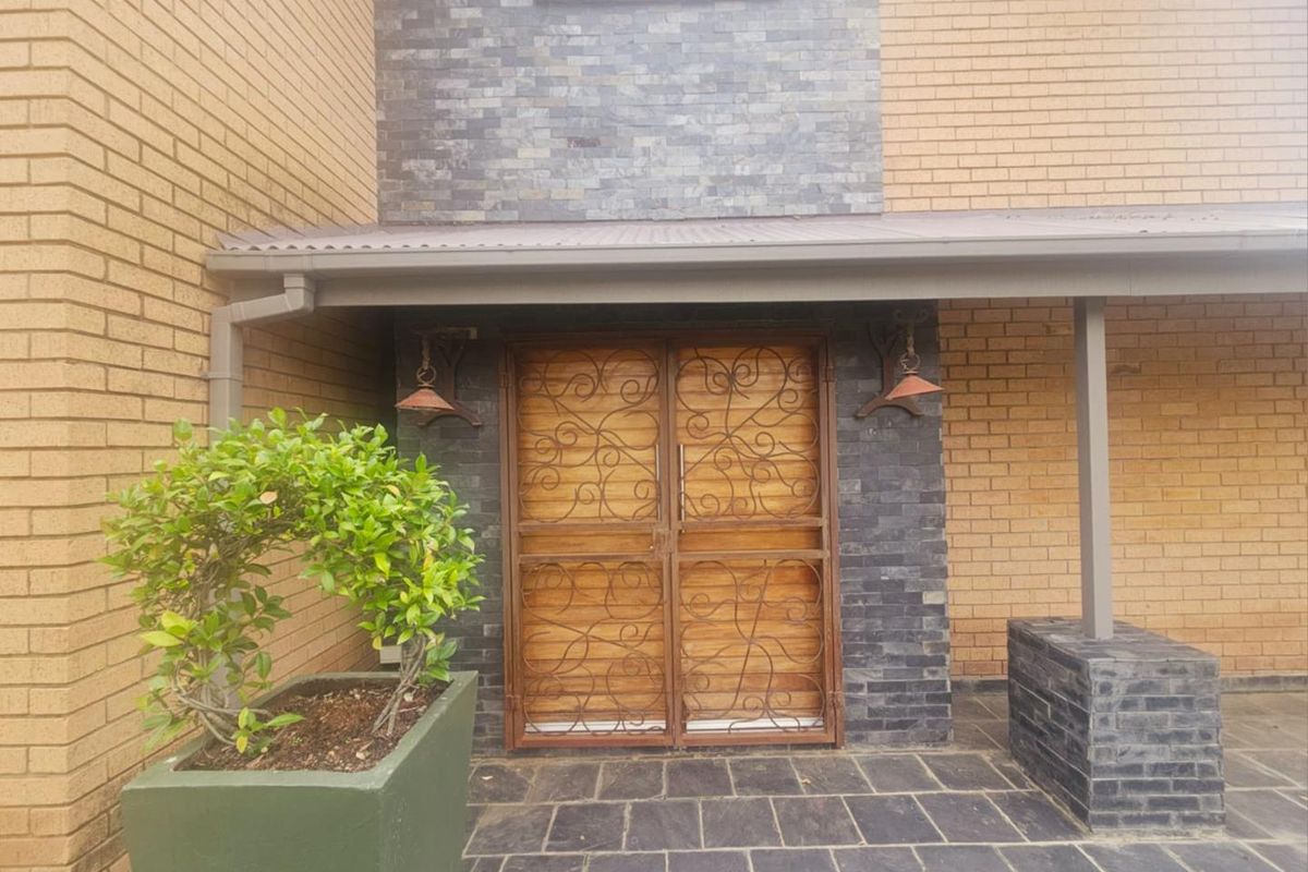 From Morning Coffee To Sunset Wine - This Porch Has It All - Photo 4