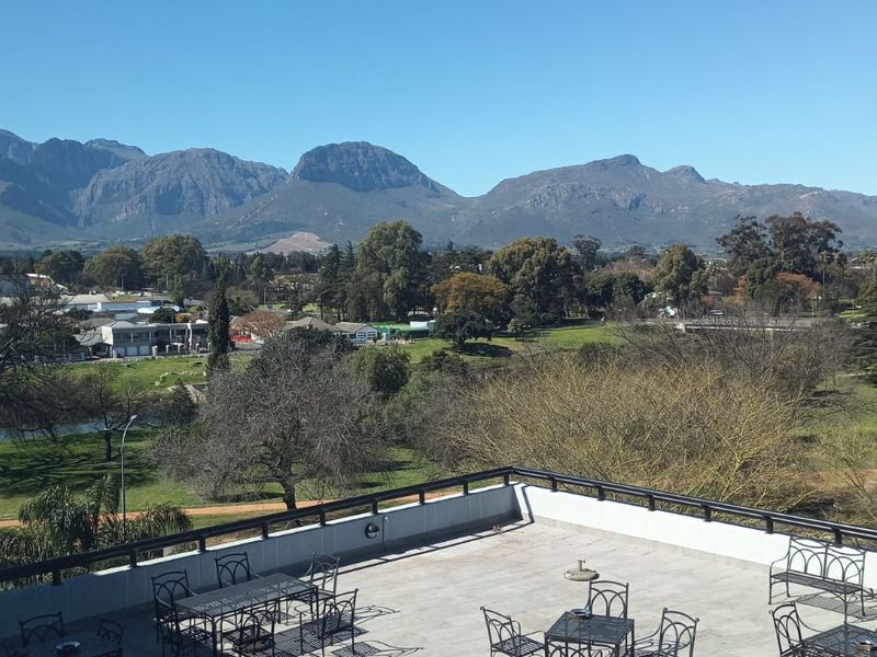 LIMITED OPPORTUNITY | TOP-TIER OFFICE IN SOUGHT-AFTER PAARL ADDRESS - Photo 10
