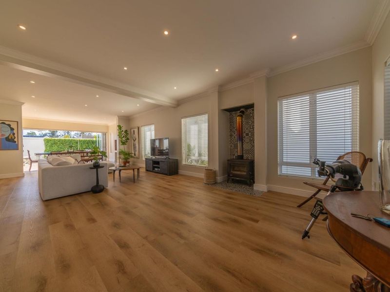 Beautiful 3-Bedroom Home in a Secure Country Estate - Just Outside Stellenbosch - Photo 4